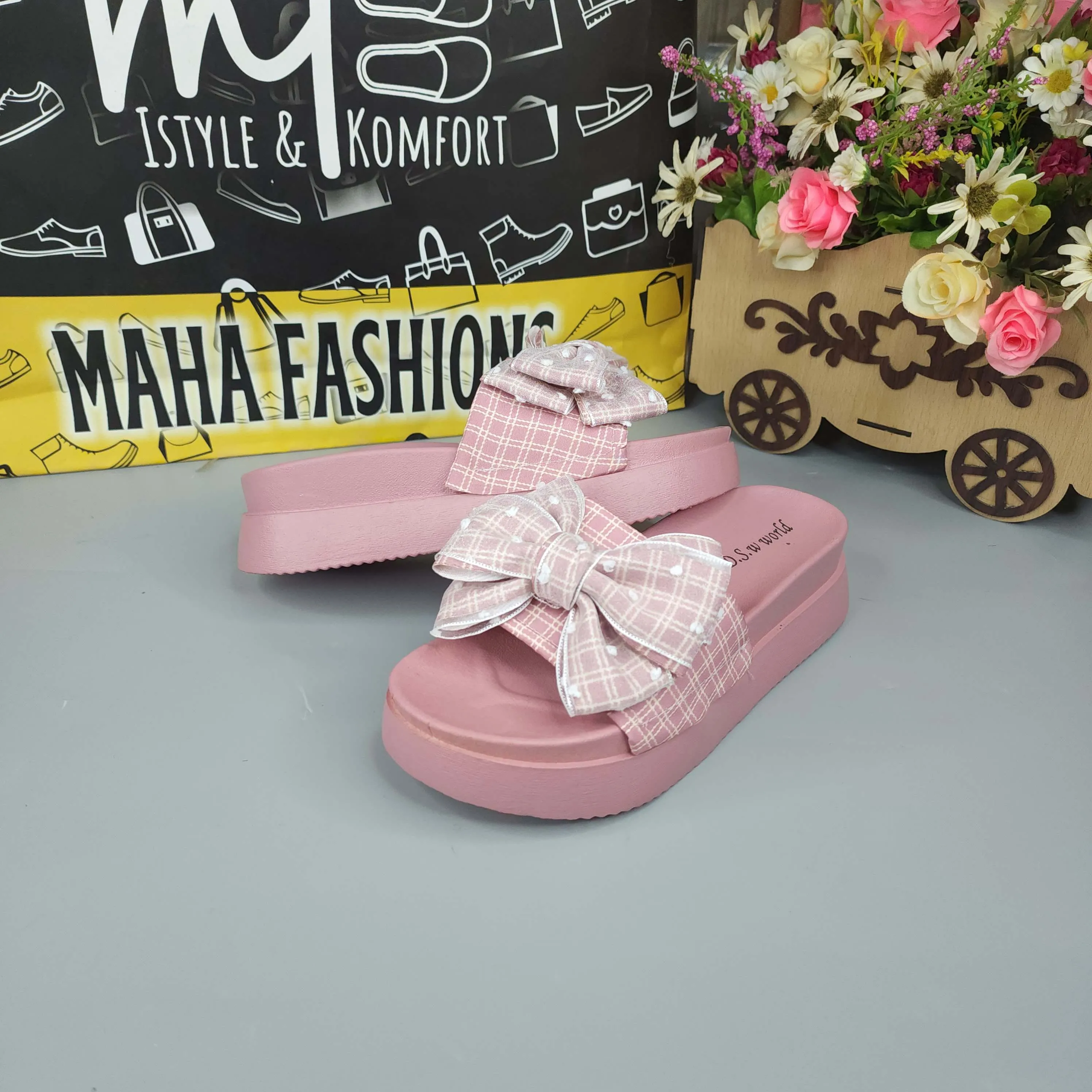 Pink Check Bow Slides