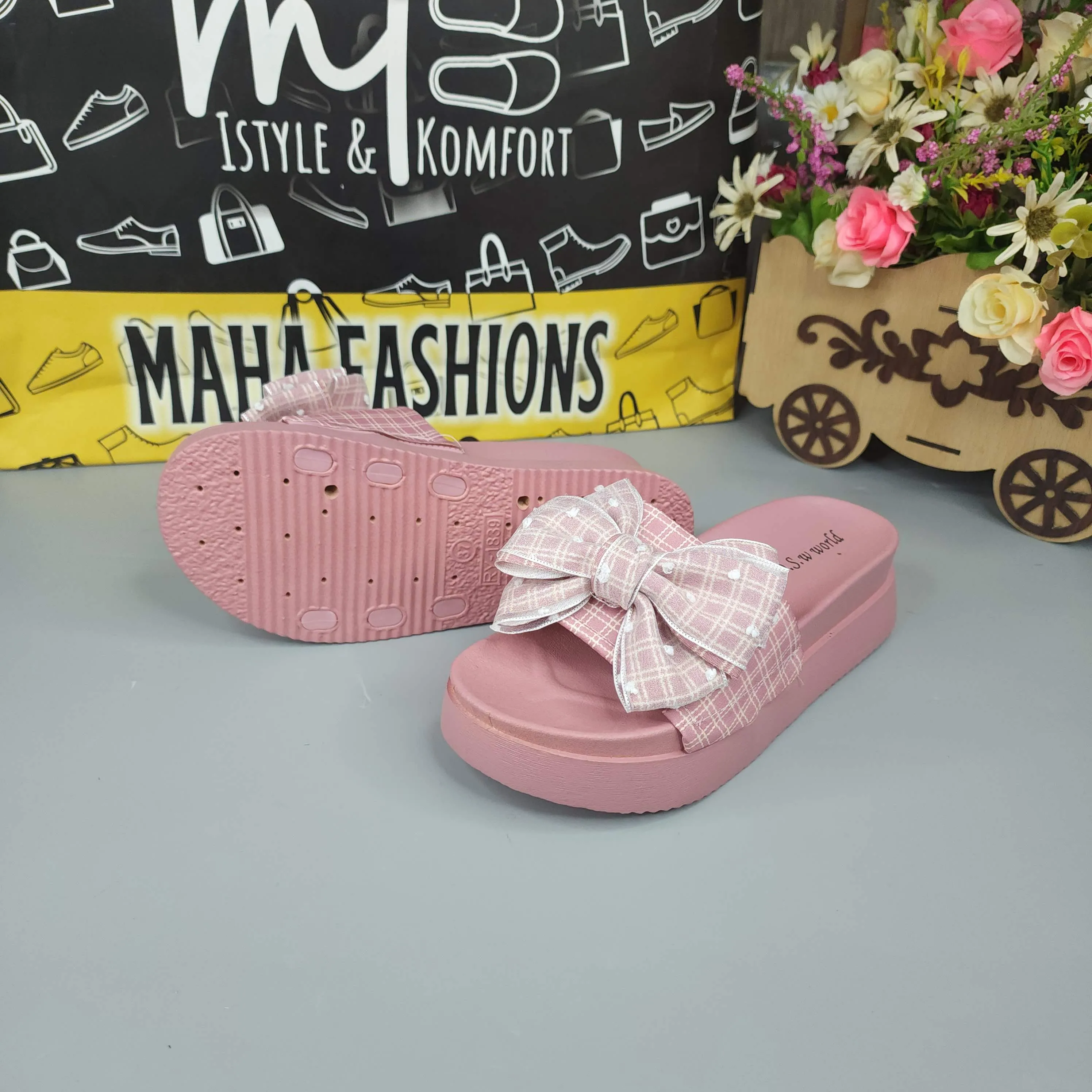 Pink Check Bow Slides